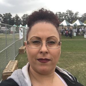 Meet your Posher, Pauline